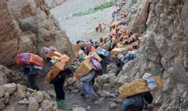 فەرماندەی سنوورەوانیی ئێران: پشتگیریی کۆڵبەر دەکەین/ ڕژدین لە بەرپەرچدانەوەی قاچاخچی و خراپەکاران